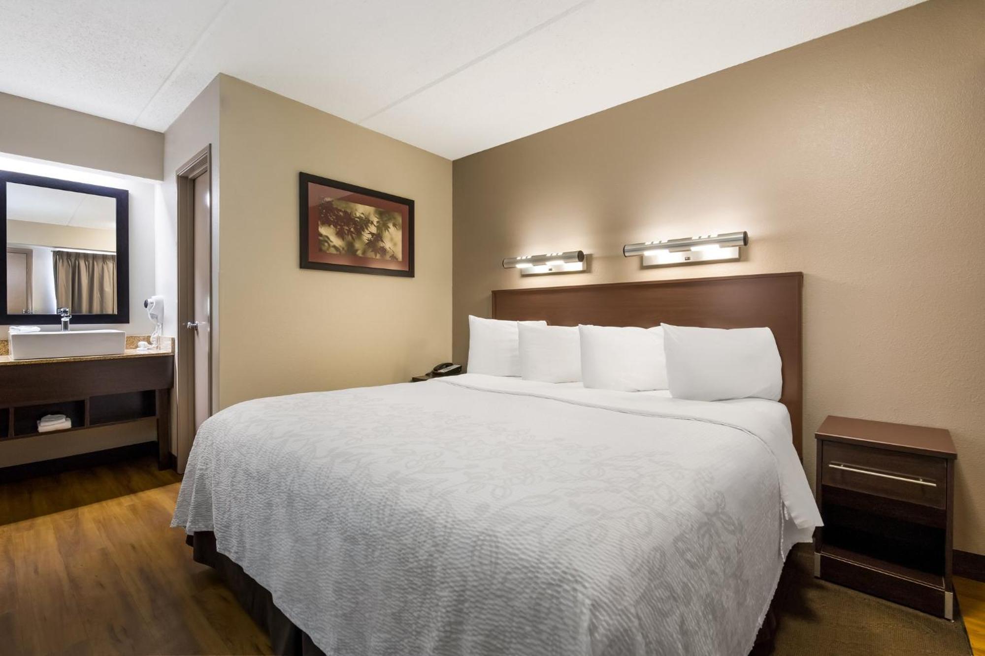 Red Roof Inn Plus+ Nashville Airport Екстер'єр фото
