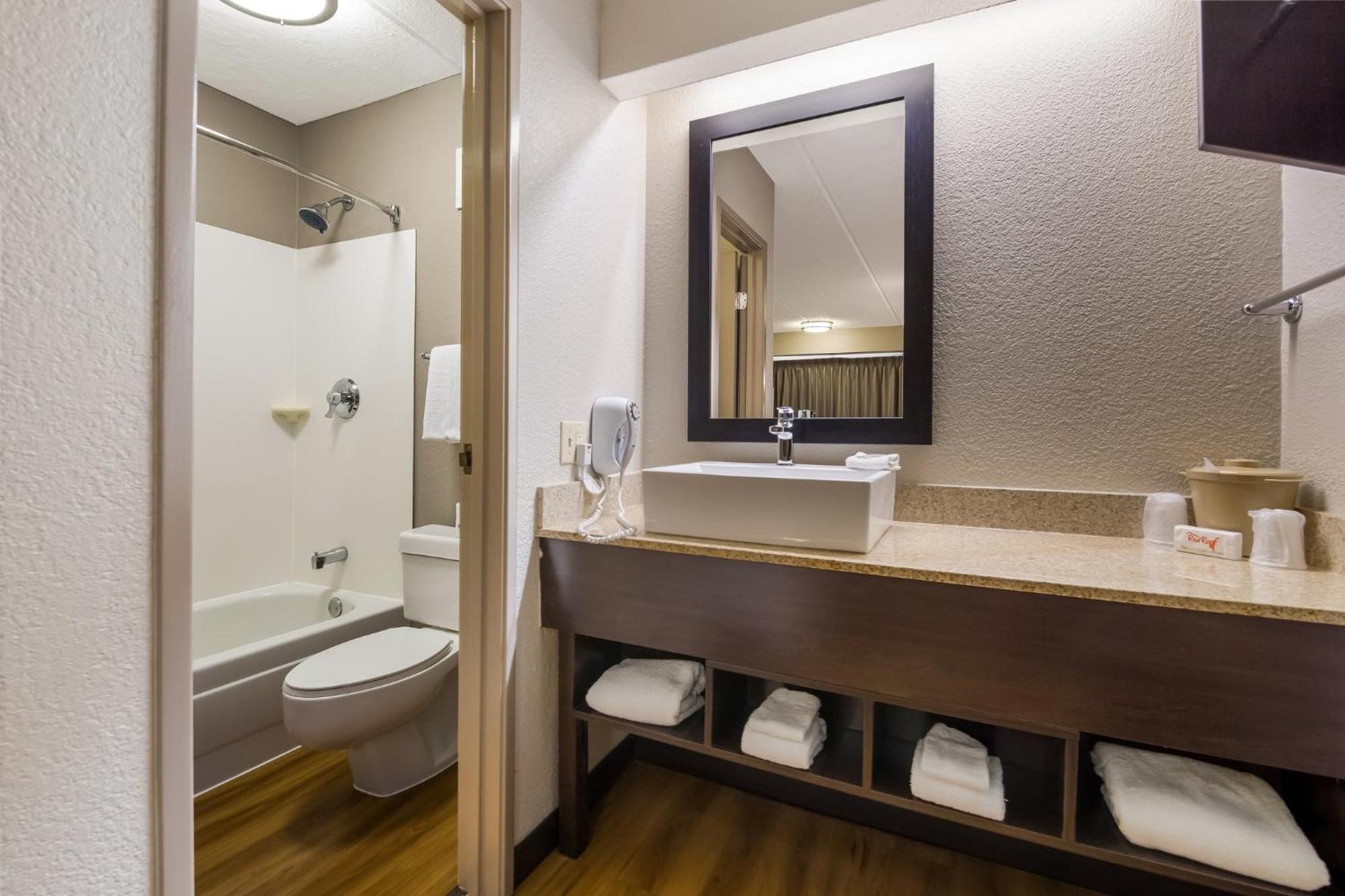Red Roof Inn Plus+ Nashville Airport Екстер'єр фото