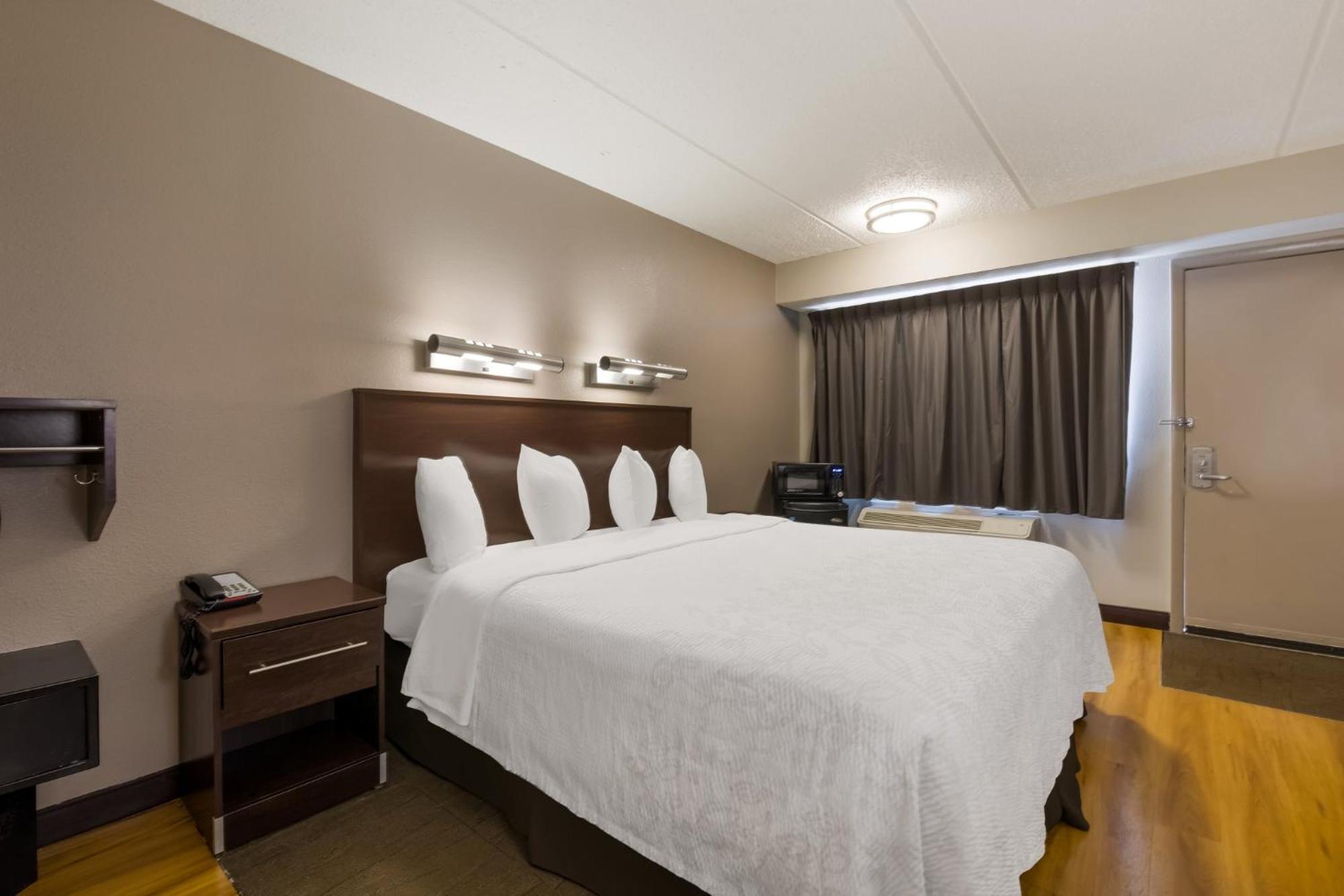 Red Roof Inn Plus+ Nashville Airport Екстер'єр фото