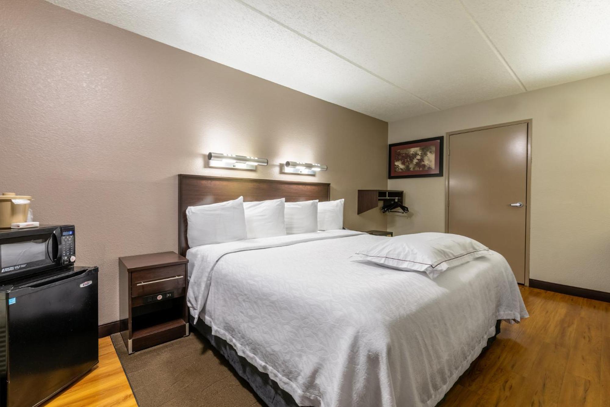 Red Roof Inn Plus+ Nashville Airport Екстер'єр фото