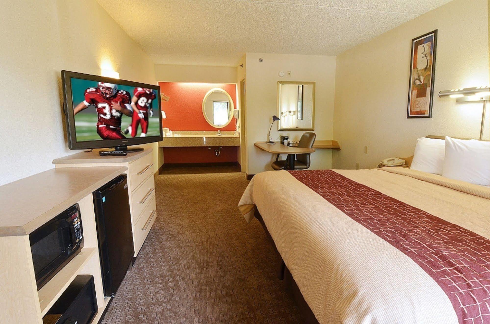 Red Roof Inn Plus+ Nashville Airport Екстер'єр фото